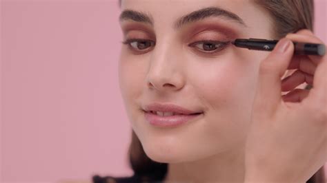 chanel makeup tips|how to apply Chanel makeup.